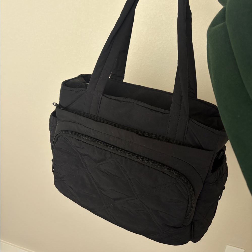 Black Quilted  Lunch \ Tote Bag new